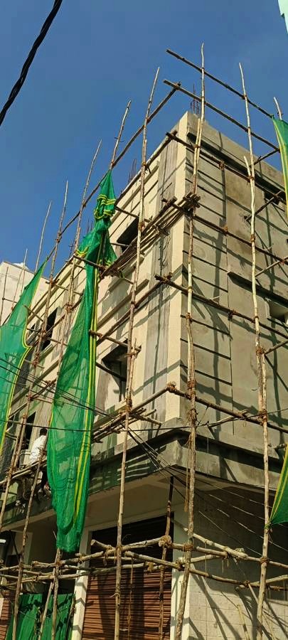 Facade work under scaffolding